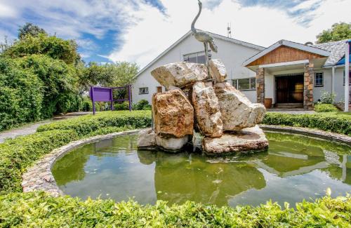 Greater Johannesburg Metropolitan Area Hotel | SleepOver Lanseria