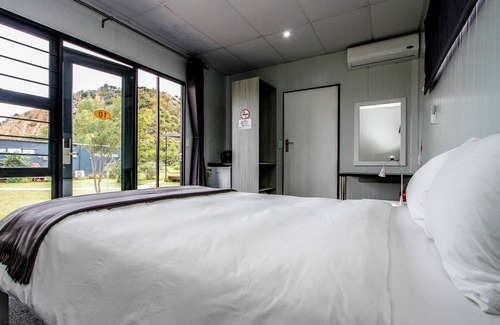 Timbavati Private Nature Reserve Hotel | Sleepover Matoks