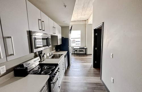 Downtown Springfield Apartment | Sleepover: Outstanding 1BD/1BA Downtown Springfield