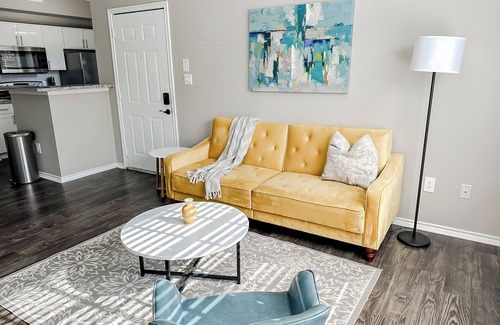 South Side Apartment | Sleepover Splendid 1BD/1BA + Gym Corpus Christi