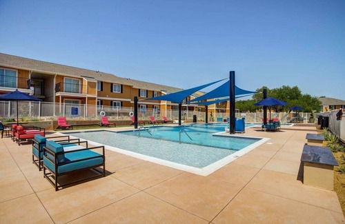 Oklahoma City Apartment | Sleepover: Vivid 1BD/1BA + Gym & Pool - OKC