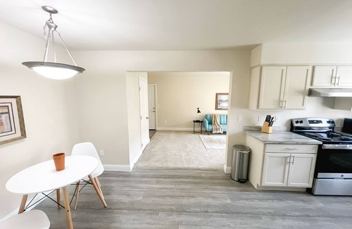 Oklahoma City Apartment | Sleepover: Welcoming 1BD/1BA + Gym & Pool - OKCn