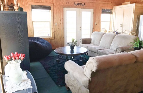 Duchesne Cabin | Sleeps 10 Discover serenity in our 3-bedroom cabin near Duchesne