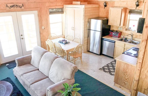 Duchesne Cabin | Sleeps 10 Discover serenity in our 3-bedroom cabin near Duchesne