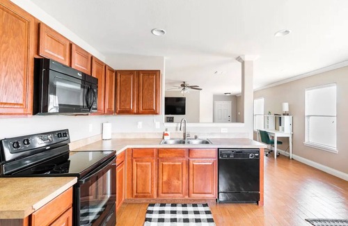 Fate House | Sleeps 10*Pet Friendly*Kid Friendly*Near Dallas