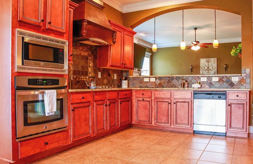 Warner Robins House | Sleeps 11/Cozy 8 Bed; mins. to I-75, 12mi to GA Nlt. Fairgrnd, & 10mi to RAFB