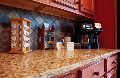 Warner Robins House | Sleeps 11/Cozy 8 Bed; mins. to I-75, 12mi to GA Nlt. Fairgrnd, & 10mi to RAFB