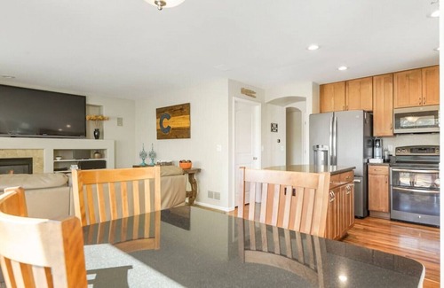 Thornton House | Sleeps 12 - Thornton - 25 Min. to Downtown Denver