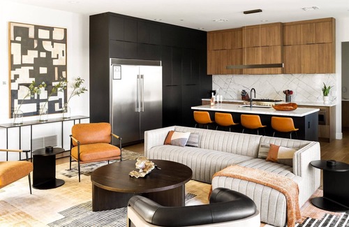 South Scottsdale House | Sleeps 14/Luxury Pool/Spa/Walk to Old Town/EV Charger/Fitness Area