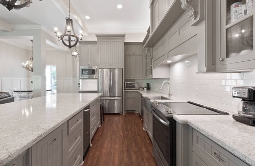 Brookeland House | Sleeps 22! First Class home with 2 master suites on Lake Sam Rayburn!