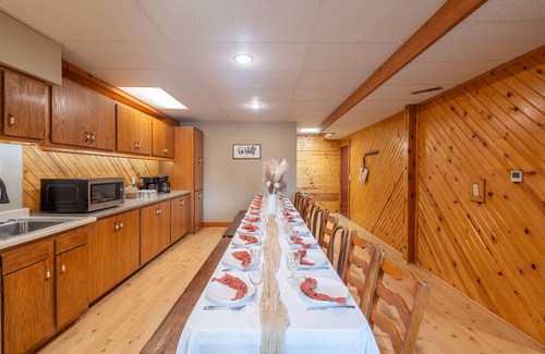 Millersburg House | Sleeps 23, gorgeous hot tub, peaceful country setting