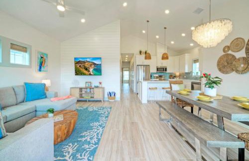 Shibui Sands House | Sleeps 24 2 Homes Walk to the Beach Private Pools Fire Pit Modern Design