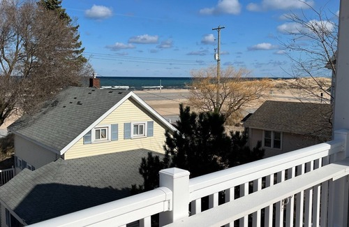 Manistee House | Sleeps 24+! Large home steps from Lake Michigan with views of the Lighthouse