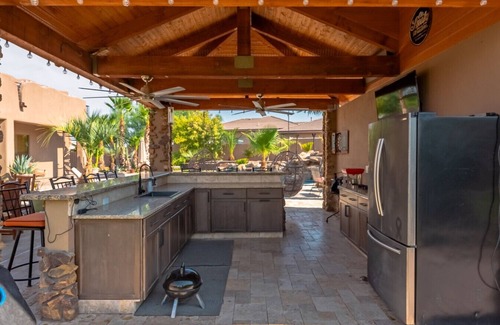 Rio Verde Foothills Apartment | Sleeps 25 Heated Pool and Spa Pickleball Court