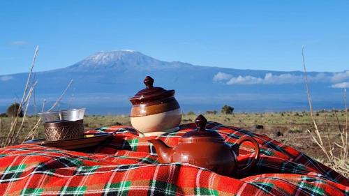 Amboseli House | Sleeps 3 Ensuite Star Bed Mt Kilimanjaro View