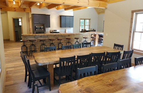 Hamilton House | Sleeps 34! Brand New Construction 2020! Pool, Hot tub, Sand Volleyball Court!