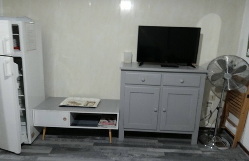 Les Arenes Apartment | Sleeps 4 2 adults, 2 children