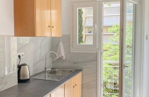 Ano Patisia Apartment | Sleeps 5 near Athens center and metro