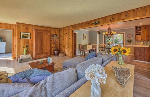Carmel Valley House | Sleeps 6. 3 Bed, 3 Bath. Easy walk to hiking, river, shopping, and wine tasting.