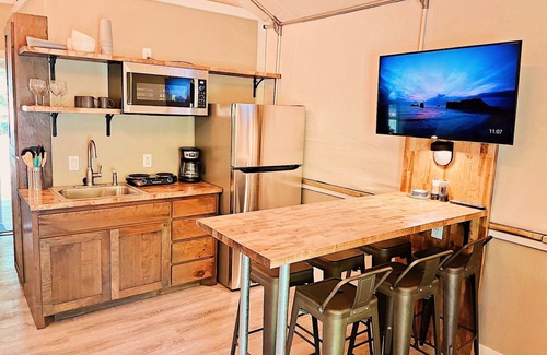Seguin Cabin | Sleeps 6! Brand new Cabin with many amenities: Pool, hot tub, kayaking! - SG7