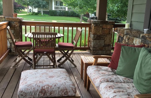 Eagle House | Sleeps 6 comfortable, cozy special Winter Lodge, a Summer Heaven fully furnished