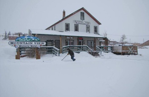 Centennial Apartment | Sleeps 6 - Historic Hotel in Centennial