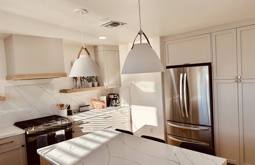 Yuma House | Sleeps 6 pool home, with golf course views.
