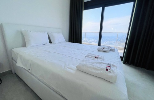 Seki Villa | Sleeps 8 Comfortable and Modern Villa - AWZ 282
