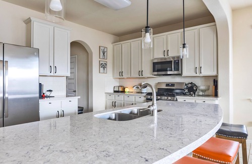 Missouri City House | Sleeps 8 - Cozy, Quiet & Private Retreat
