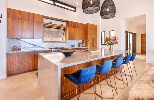 El Pescadero Villa | Sleeps 8-Lavish 4-Bed Villa Ultimate Luxury & Amenities, Luxury Villa