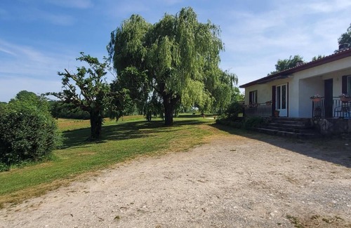 Laussou House | Sleeps 8 with Pool and Pet-Friendly