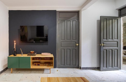 Oaxaca Hotel | Sleeps 9, Outdoor Space, PingPong Table, in Villa