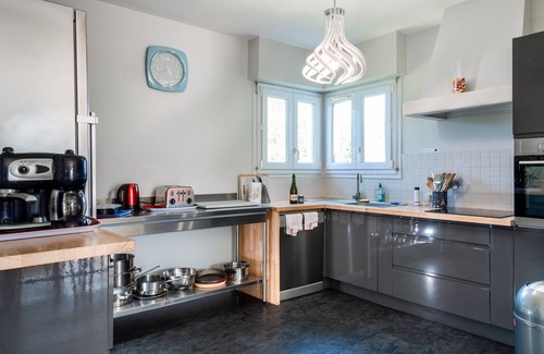 Perros-Guirec House | Sleeps up to 45 in Ploumanac'h