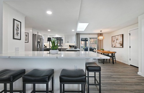 Medford House | Sleeps up to 6 | Hot Tub | Accessible Features