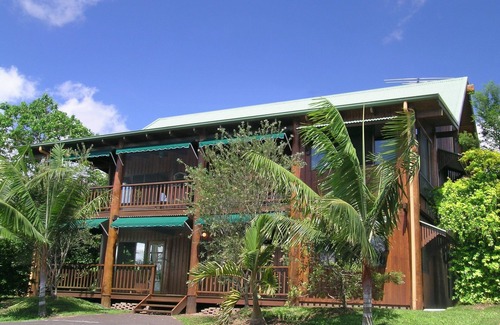 Atherton House | Sleeps up to 6 persons, no meals included.
