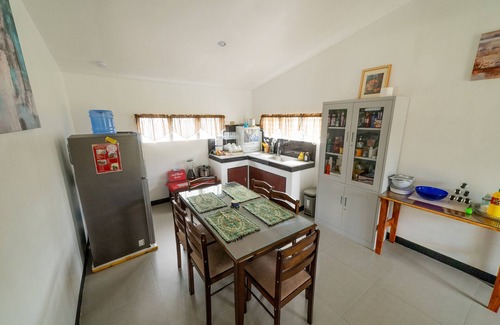 Tagbilaran House | Sleeps up to 8 , additional 6 dollars fee over 8 bungalow house.