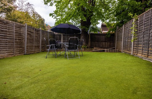 Peckham House | Sleeps8-KingBeds-SofaBed-Garden-AirCon-FreeParking
