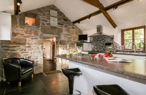 Blisland House | SLEEPY FOX, pet friendly, character holiday cottage in Blisland