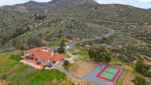 Temecula House | Slice of Heaven by AvantStay Breathtaking Views