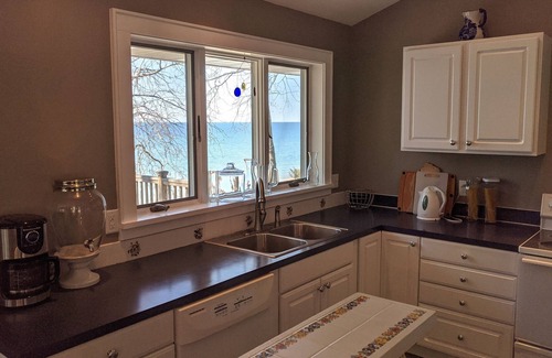 Manistee House | Slice of Heaven directly on Lake Michigan