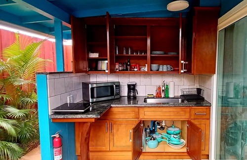 Waialua Condo | Slice of Heaven Studio