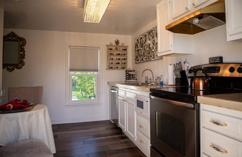 Ste Genevieve House | 😇Slice of Heaven by Property Lovers 💕