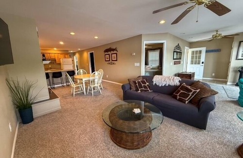 Gravois Mills House | Slice of Paradise- Ramp nearby/Secured boat/trailer parking for $15