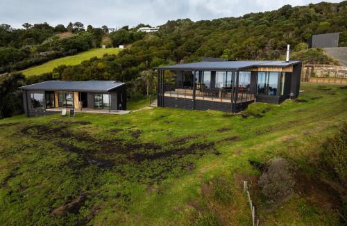 Langs Beach House | Slice of Paradise - Waipu Cove Holiday Home