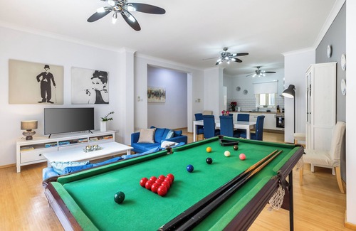 Sliema Apartment | Sliema Luxury Charm, 2BR-2BH, Sleeps 6, Pool Table