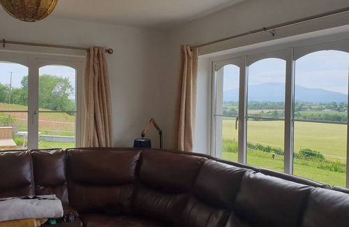 Killotteran House | Slievenamon view