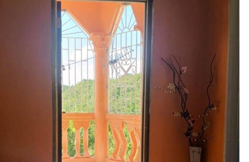 Spring Village Villa | SligoVilla Guest House - Pet Friendly - Hike & Swim in One Day!