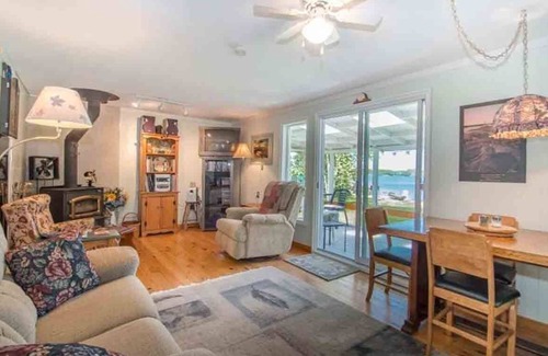 Port Severn Cottage | Slip Away - Affordable 3Br Cottage w/Sand Beach & Great Swimming