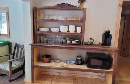 Upper Peninsula Cabin | Slippery Jim's Cozy Retreat
