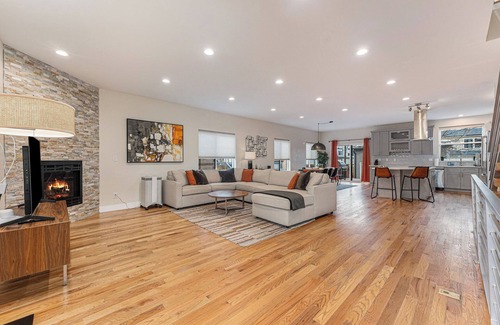 West Colfax House | Sloan's Lake Loft | Hot tub & Rooftop Patio